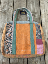 Happy Lona Kantha tas Bloom