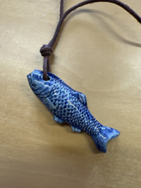 Chiclefreak Ketting Vis blauw bruin koord