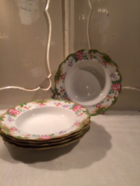 4 borden Royal Doulton