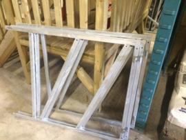 Verstelbaar poortframe ( voor tuinhek max. 1m breed 80x100)