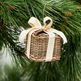 Rustic Rattan Christmas Present S
