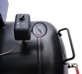 Compressor gedempt 270 liter tank ster-driehoek - 5,5kW, 400V, 11 bar