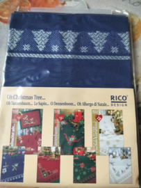 Rico Design - Loper 40 x 90 cm "Donkerblauw met kerstboompjes"