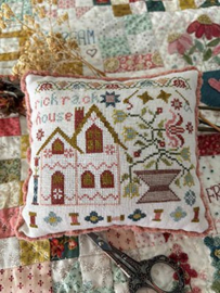 Pansy Patch Quilts and Stitchery - "Rick Rack House (nr. 2 Houses on Stitchery Lane)