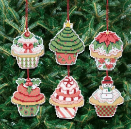 Janlynn - "Christmas Cupcake Ornaments"