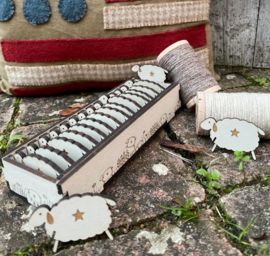 La Maison de Clémence -"Doos Thread Keeper - Schaap"