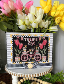 Stitching with the Housewives  - Let's go to ride a Bike "Tulip Trail"