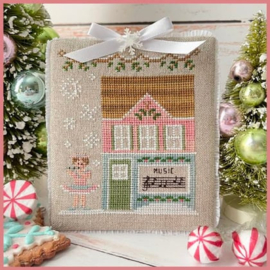 Country Cottage Needleworks - "Mirliton's Music Store" (Nutcracker Village nr. 7)