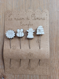 La Maison de Clémence - "Decoratieve spelden - huisje, bij, engeltje, bijenkorf"