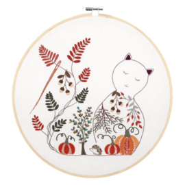 Un chat dans l'aiguile - "Le chat en automne (C-04497)