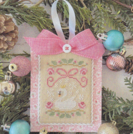Country Cottage Needleworks  - "Christmas Swan" (Pastel Collection nr. 10)