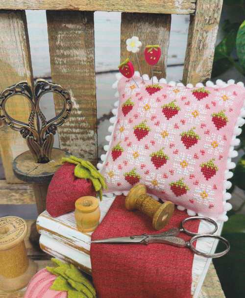 Primrose Cottage Stitches - "Strawberry Quilt"