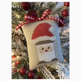 Crafty Bluebonnet Designs - "Santa Spool"