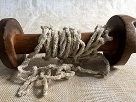 Dames of the Needle -  Fils coton chenille - coloris "Salem Grey"