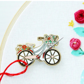 Flamingo Toes - Needle Minder - "Vélo"