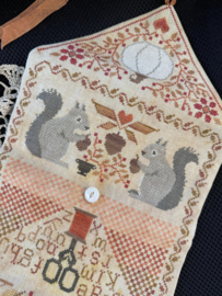 Teresa Kogut - "Autumnal Sewing Roll " (XS406)
