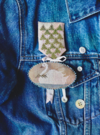 Stacy Nash Designs - "Swans a swimming bagde"