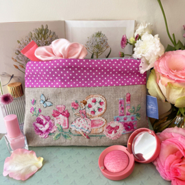 Les brodeuses Parisiennes - Petite Trousse "Eau de rose" (aïda)