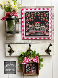 Stitching with the Housewives - Calendar Crates - June