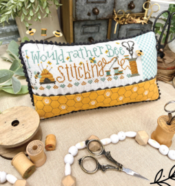 Primrose Cottage Stitches - "I would rather bee stitching"