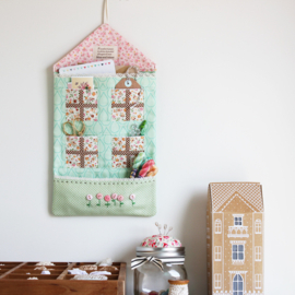 Livre - "Sweetly Stitched Handmades"