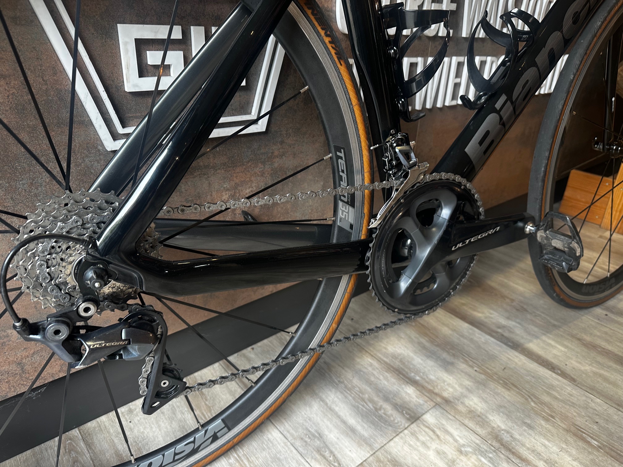 Bianchi Aria Ultegra 55cm