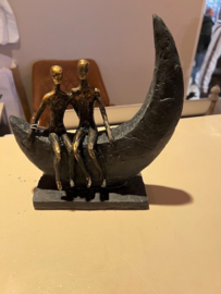 Sculptuur Stel op Maan