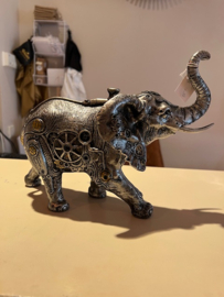 steampunk olifant