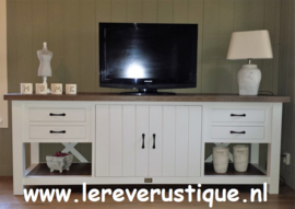 Landelijk wit TV-meubel met eiken blad 210 cm br. x 55 cm d. x 75 cm hg. XR