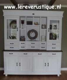 Landelijke witte buffetkast met eiken blad 200 cm br. x 220 cm hg   PRIJS OP AANVRAAG