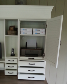 Landelijke witte Secretaire / Bureau / Home-Office met blad in de kleur Taupe 240 cm breed x 200 cm hoog PRIJS OP AANVRAAG