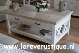 Landelijk witte salontafel met eiken blad, magazineplateau + 2 laatjes, 130 cm l. x 85 cm br. x 55 cm hg.  XR