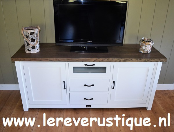 Landelijk wit TV-meubel met eiken blad 170 x 50 x 75 cm hg