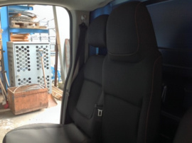 Maatwerk  Renault Trafic  Stoel + bank 2+1  KUNSTLEER