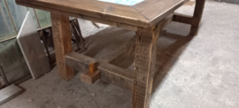 Nu Te Koop:  (binnen) Tafel steigerdelen met Portugese cementtegels