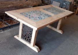 Nu Te Koop:  (tuin) Tafel cederhout met Keramische Patroontegels