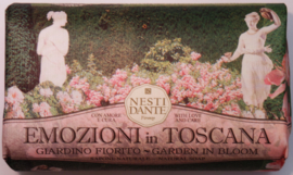 Zeep Emozioni in Toscana Garden in bloom