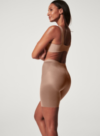 Spanx Thinstincts 2.0 Mid Thigh Short