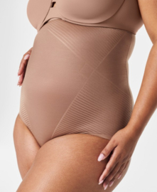 Spanx Thinstincts 2.0 High Waisted Slip