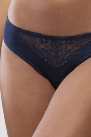 Luxurious slip Night Blue en Champagne