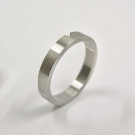 Brech sieraden - 2-the-point ring - maat 21 - edelstaal - UI11