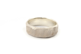 Maja Lava - Zilveren structuur ring bewerkt - 10928