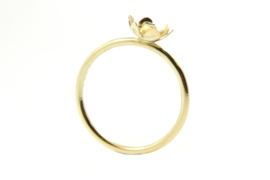 Erwin Borggreve - Ring goud met robijn bloemetje - 11254