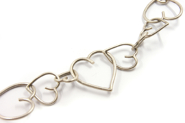 Dorien de Jonge - Zilveren oneven hartvormig collier - 3K01