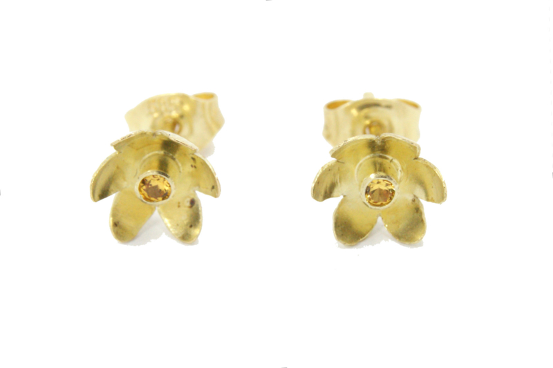 Erwin Borggreve - Oorknopjes goud met citrien bloemetje - 11253