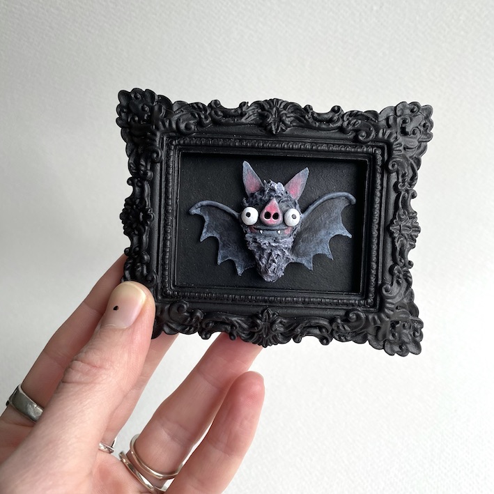 Micro bat in frame