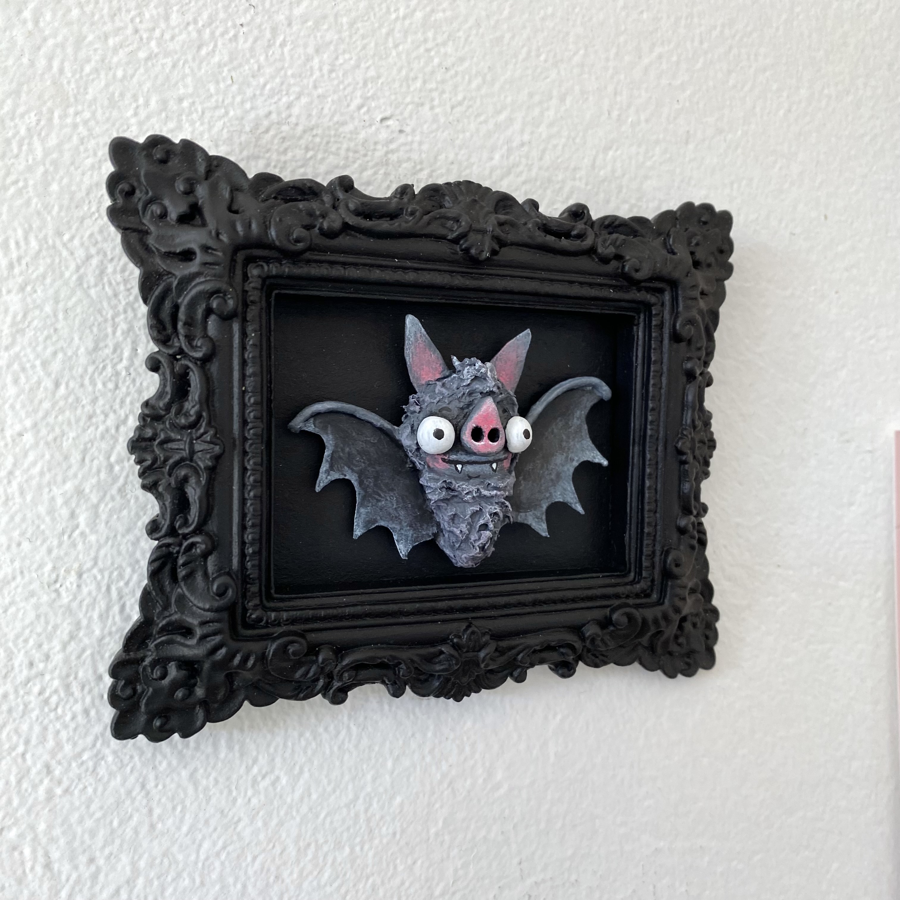 Micro bat in frame