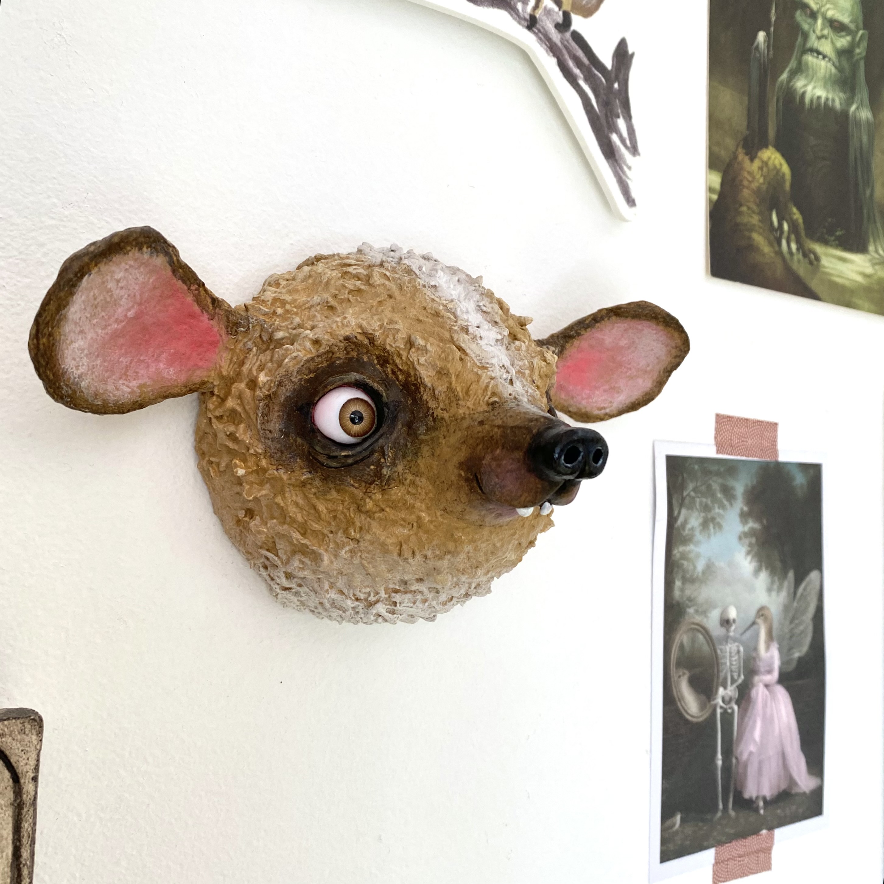 Wall animal