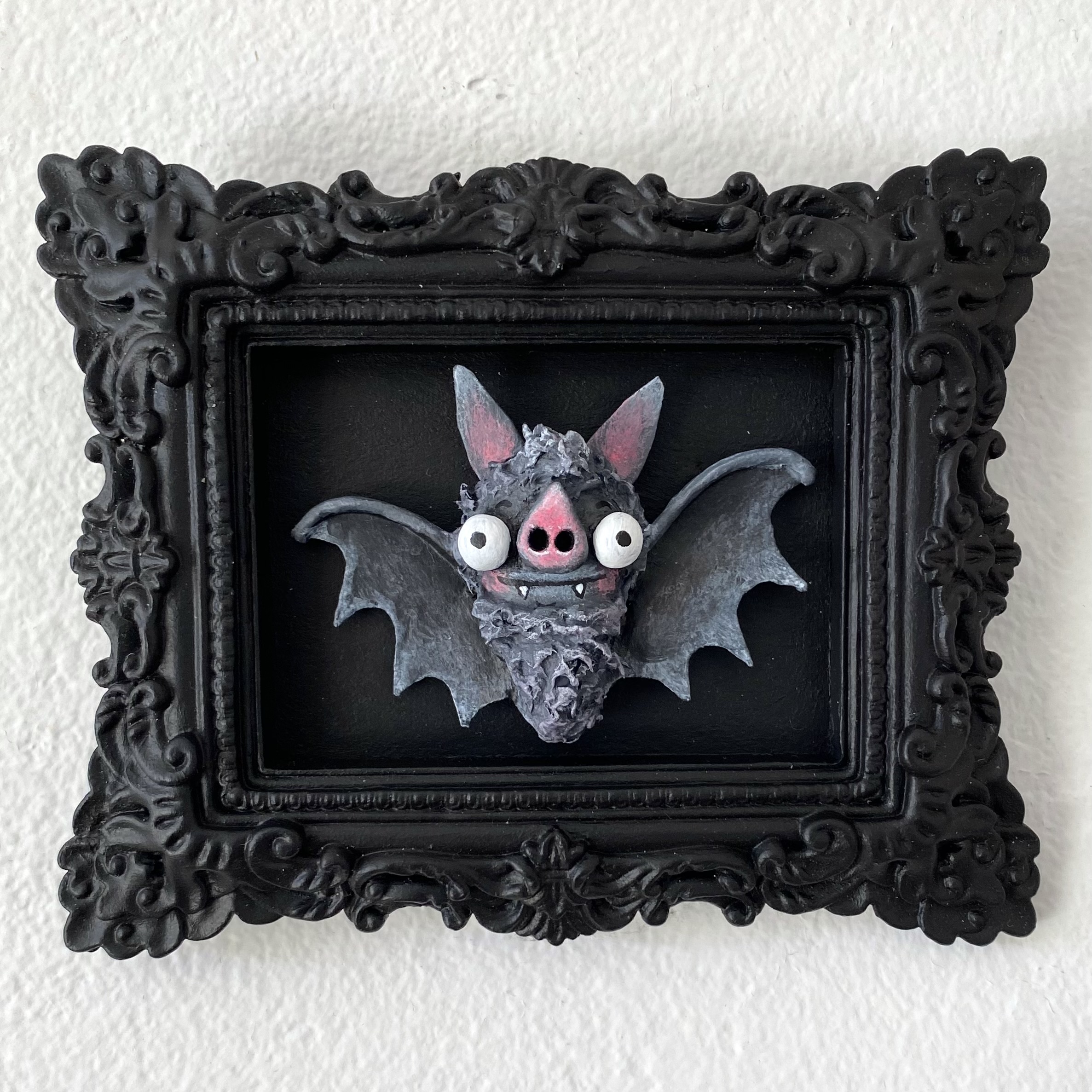 Micro bat in frame