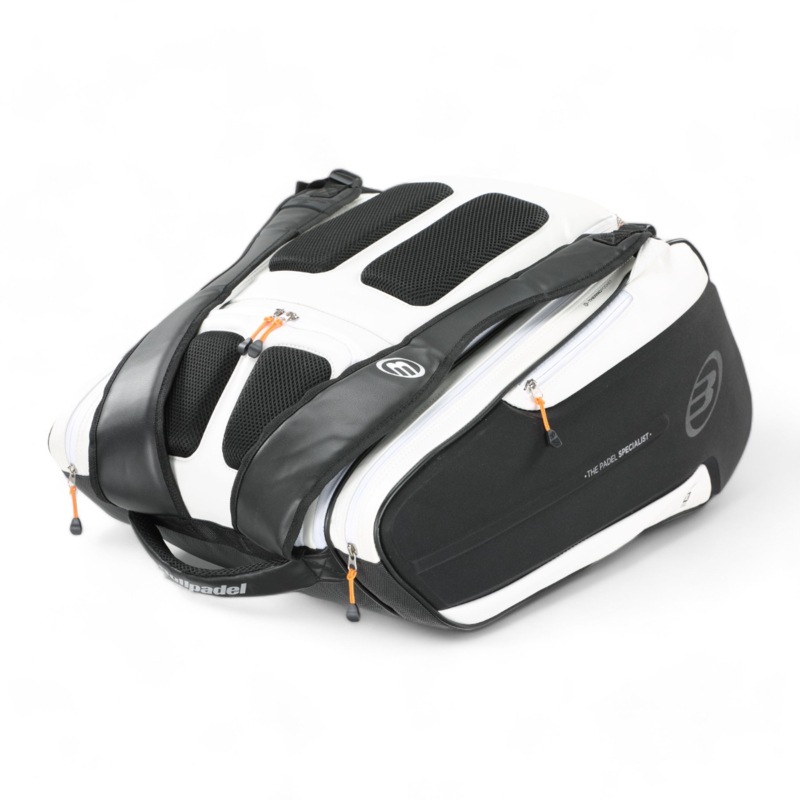Padeltas Bullpadel HACK BPP-25012 WHITE